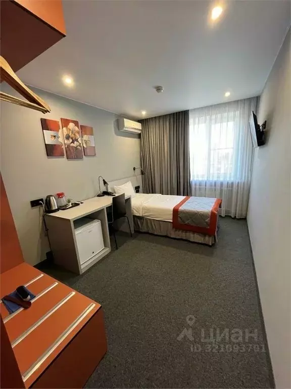 Комната Волгоградская область, Камышин 8-й мкр, 4 (25.0 м) - Фото 2