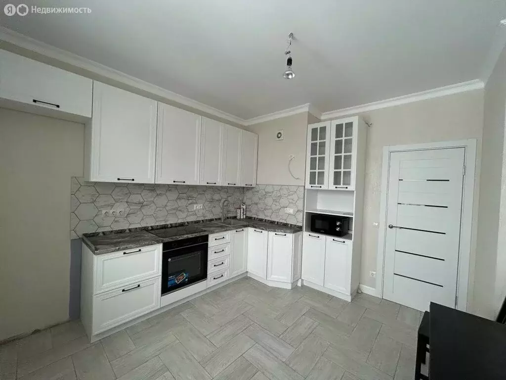 2-комнатная квартира: Чехов, улица Чехова, 16 (65.3 м) - Фото 2