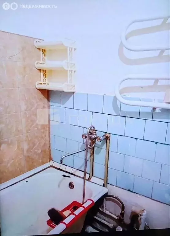 1-комнатная квартира: Барнаул, улица Антона Петрова, 124 (30.7 м) - Фото 1