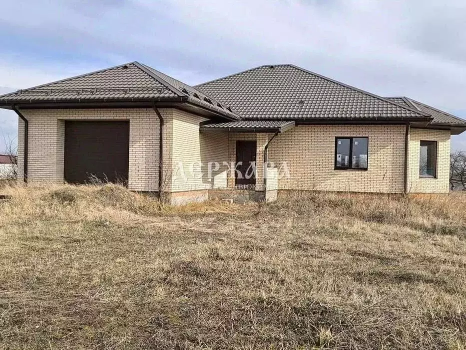 Коттедж в Белгородская область, Старый Оскол ул. Антоновская (184 м) - Фото 0