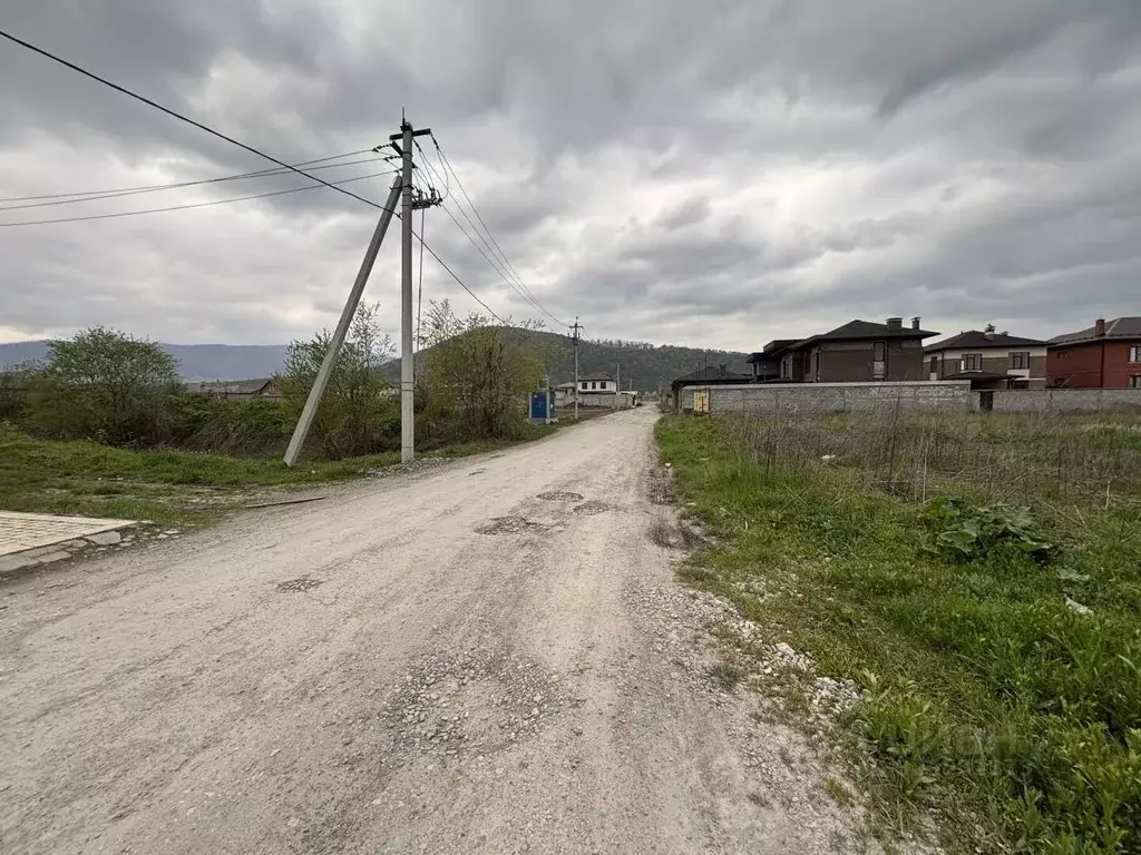 Участок в Северная Осетия, Владикавказ ул. Радужная (8.0 сот.) - Фото 1
