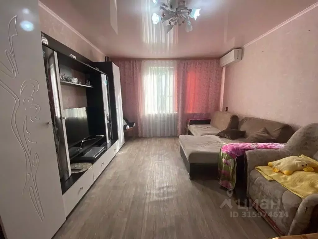 3-к кв. Астраханская область, Астрахань Имени Бабаевского мкр, ул. ... - Фото 1