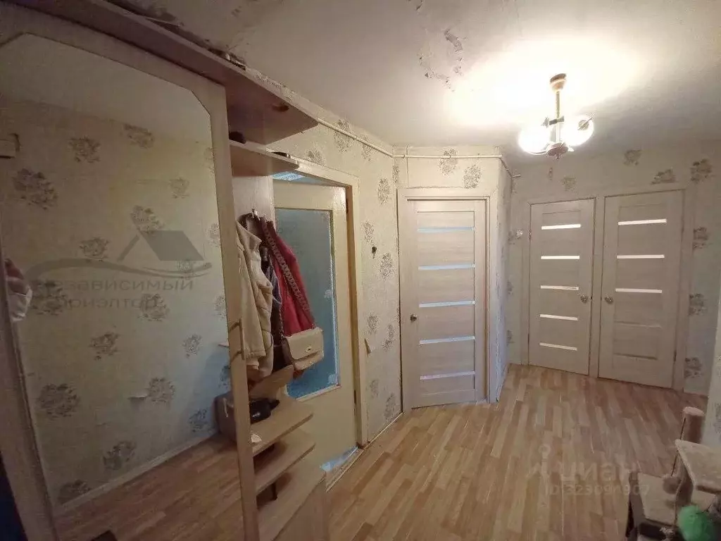 3-к кв. Калужская область, Сухиничи ул. Ленина, 121 (57.6 м) - Фото 2