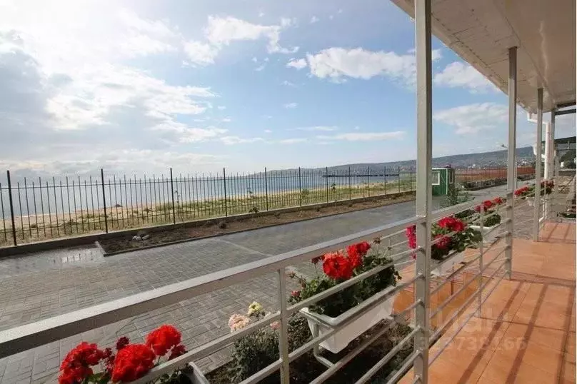 2-к кв. Крым, Феодосия наб. Черноморская, 1В (41.0 м) - Фото 2