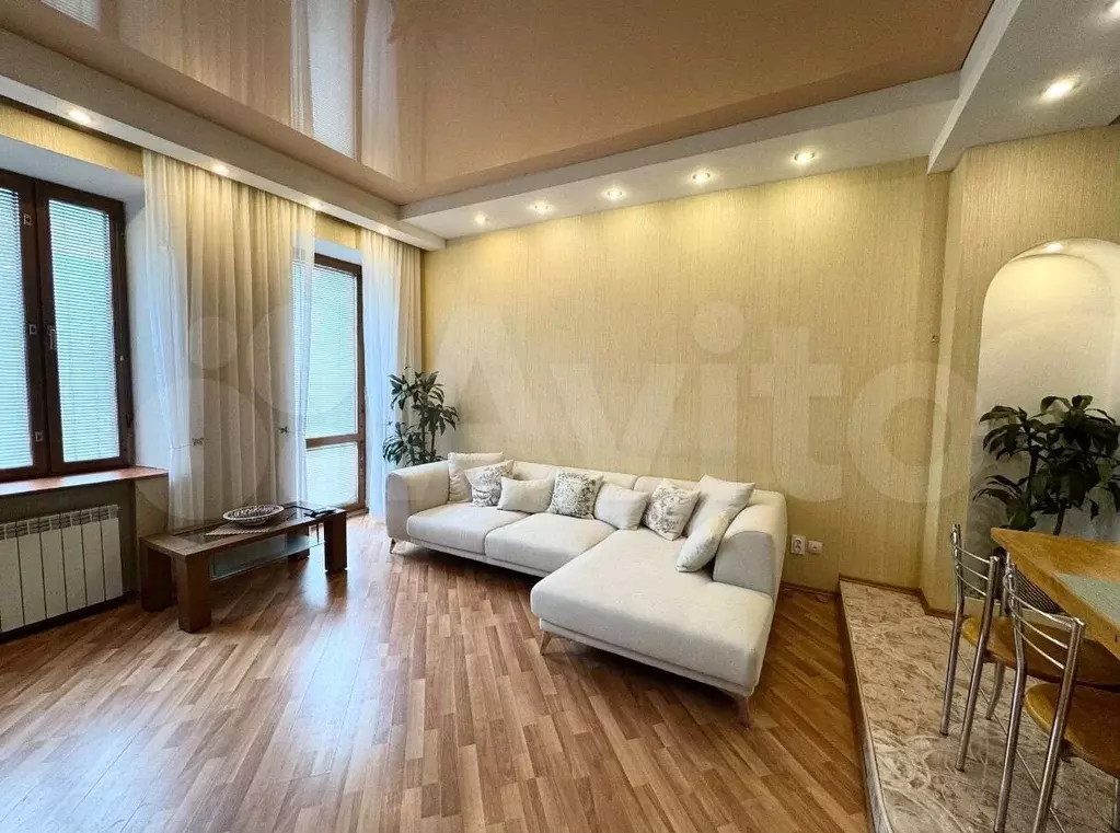 3-к. квартира, 63 м, 5/5 эт. - Фото 1