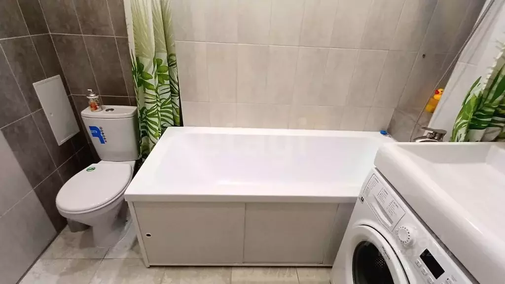 Студия Тюменская область, Тюмень ул. Мельникайте, 2к13 (22.1 м) - Фото 1