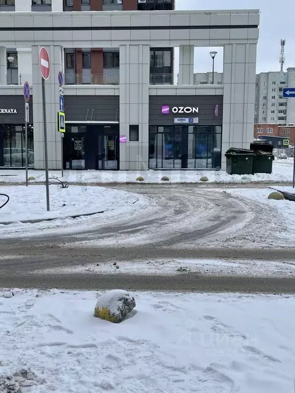 Торговая площадь в Свердловская область, Екатеринбург ул. Азина, 25 ... - Фото 2