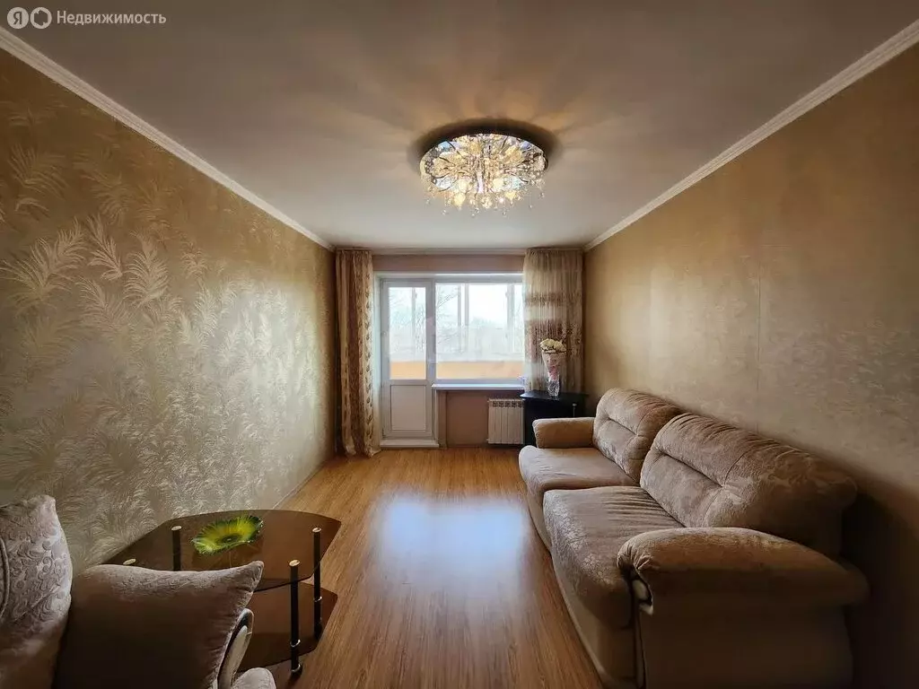 3-комнатная квартира: Петропавловск-Камчатский, улица Тушканова, 14 ... - Фото 1