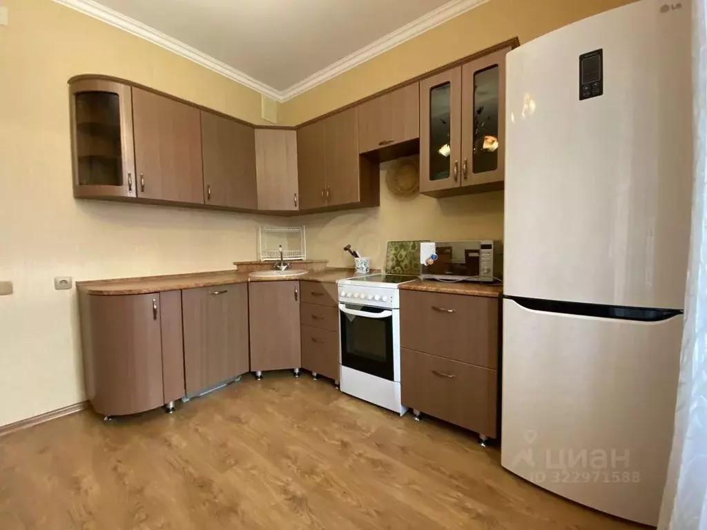 2-к кв. Белгородская область, Старый Оскол Степной мкр, 8 (63.3 м) - Фото 2