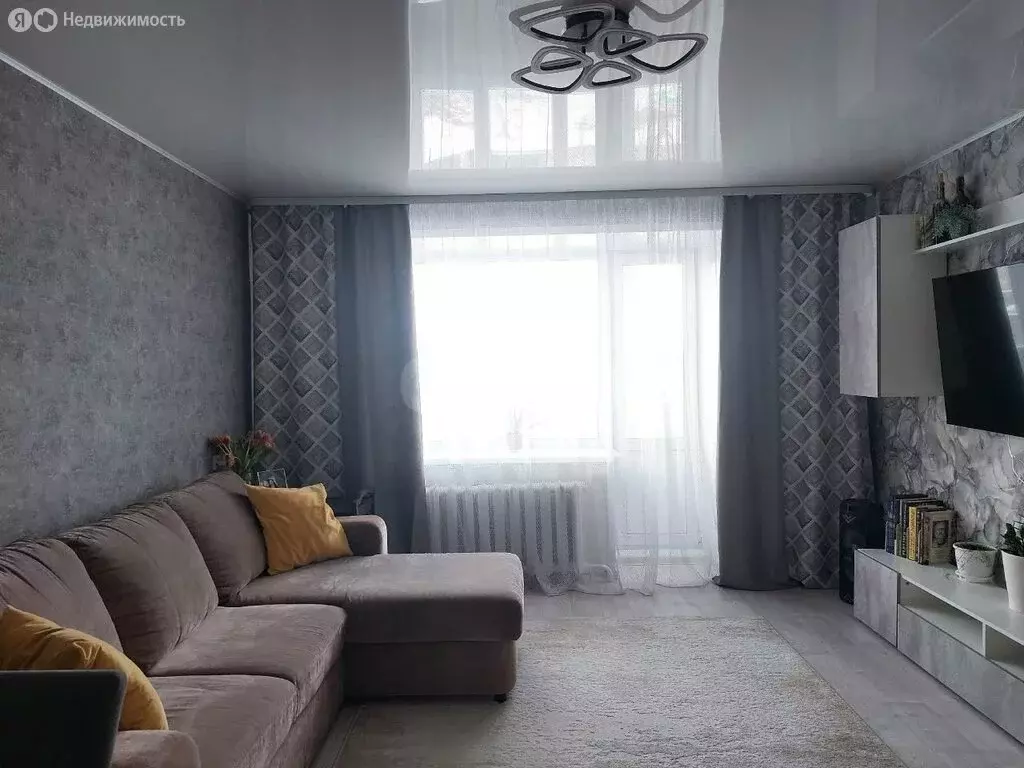 3-комнатная квартира: Шадринск, Омская улица, 48 (68.4 м) - Фото 1