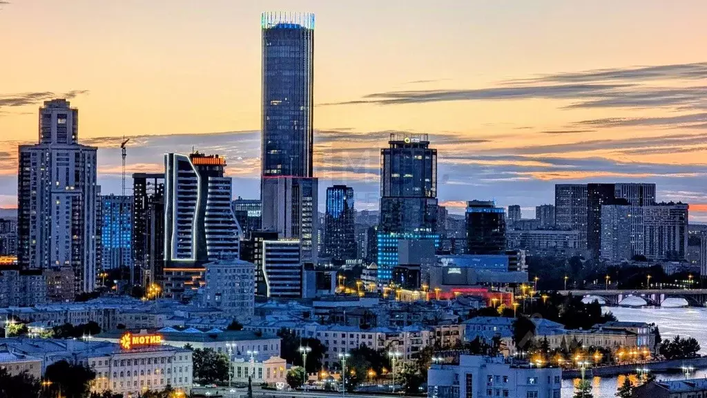 Офис в Свердловская область, Екатеринбург ул. Белинского, 32 (337 м) - Фото 1