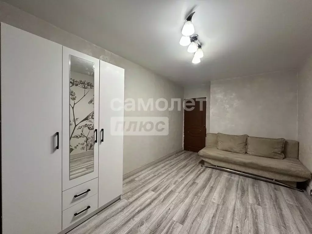 3-к кв. Калининградская область, Калининград ул. Маршала Борзова, 82 ... - Фото 2