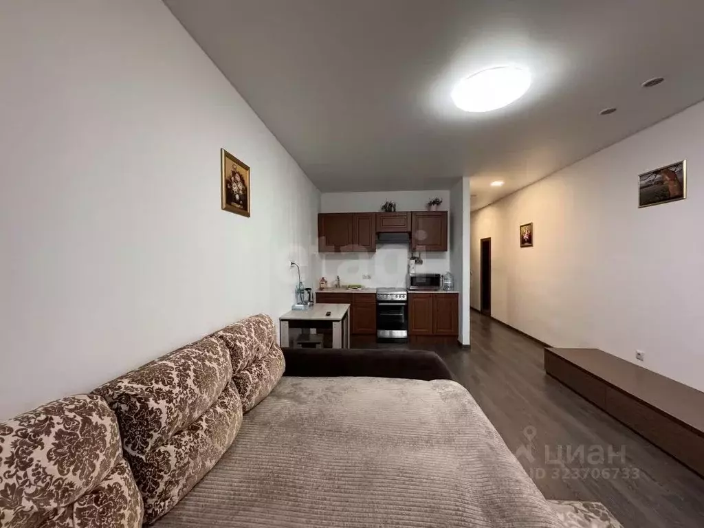 Студия Ханты-Мансийский АО, Сургут ул. Мелик-Карамова, 4/2 (29.5 м) - Фото 1