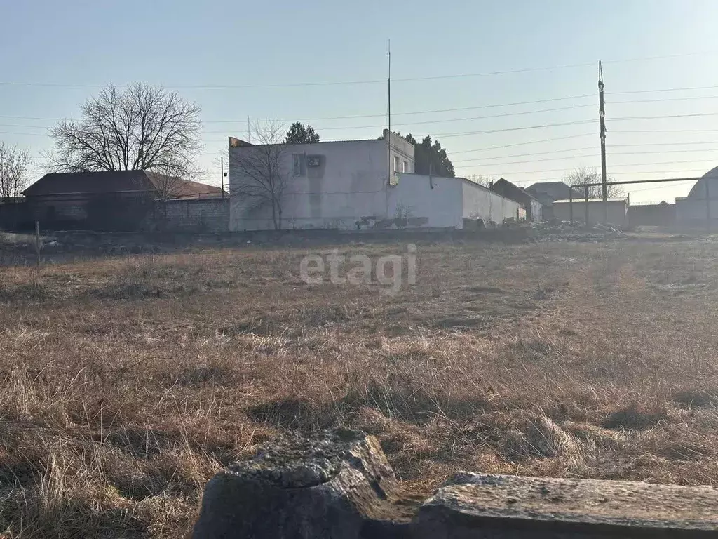 Участок в Ингушетия, Назрань Центральный административный округ, ул. ... - Фото 1