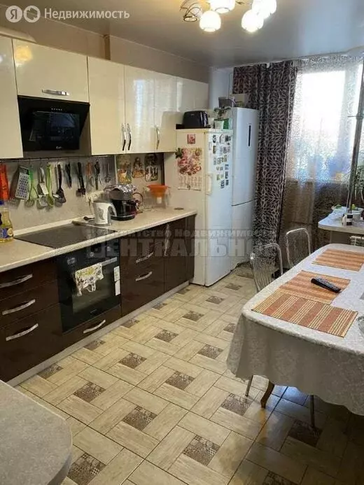 2-комнатная квартира: Смоленск, улица Попова, 113 (56.8 м) - Фото 0