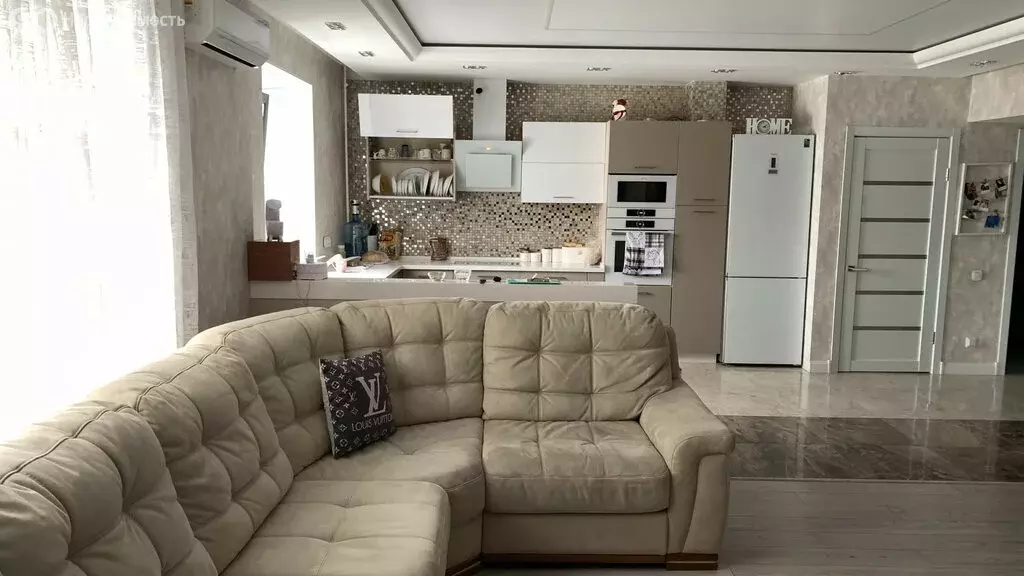 3-комнатная квартира: Курган, Сибирская улица, 56 (133.5 м) - Фото 1