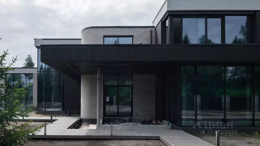 Дом в Ленинградская область, Выборгский район, Первомайское с/пос, ... - Фото 1