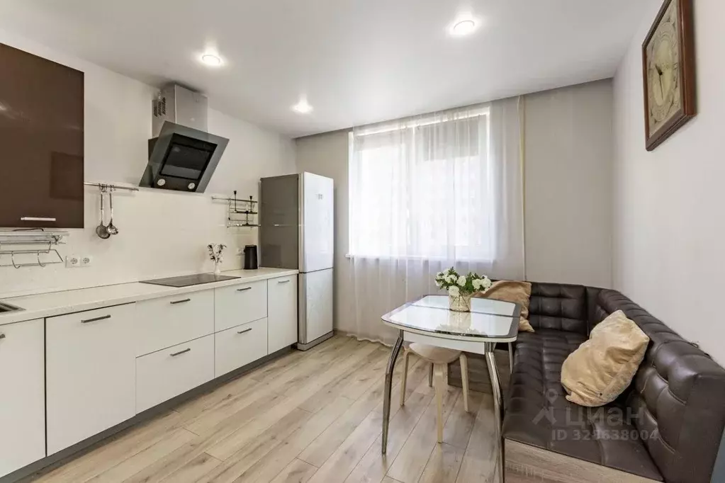 2-к кв. Свердловская область, Екатеринбург ул. М.Н. Михеева, 8 (62.0 ... - Фото 2