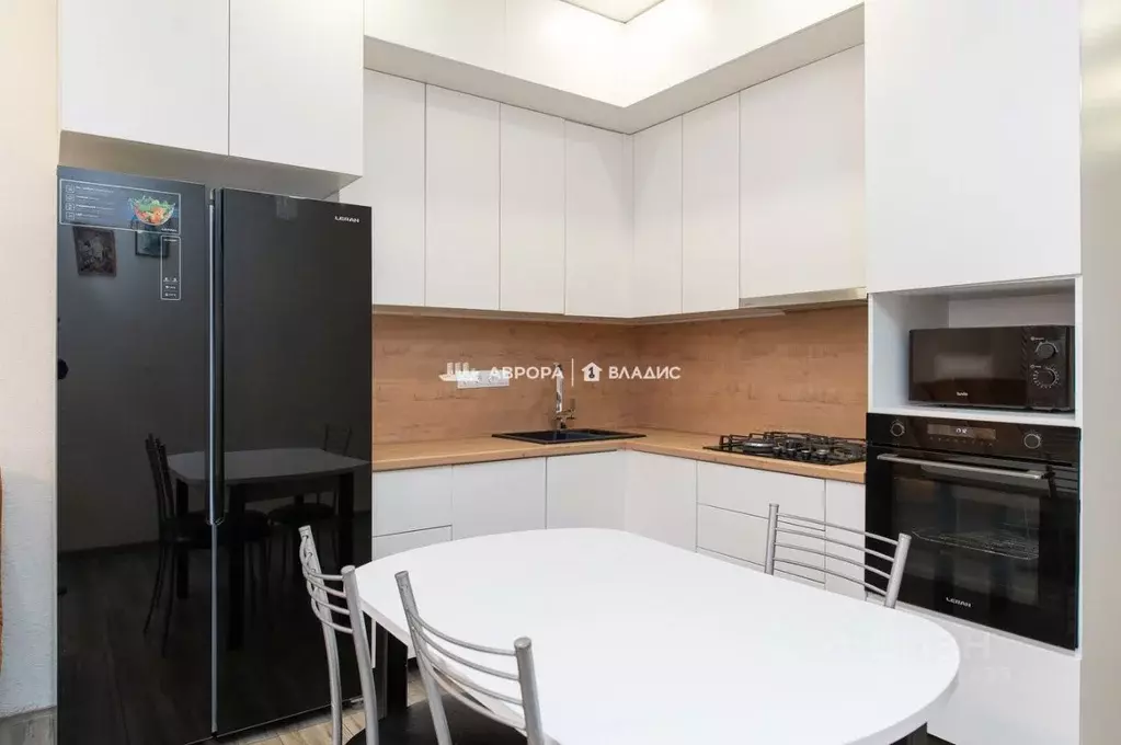 2-к кв. Челябинская область, Магнитогорск ш. Западное, 105 (92.0 м) - Фото 0