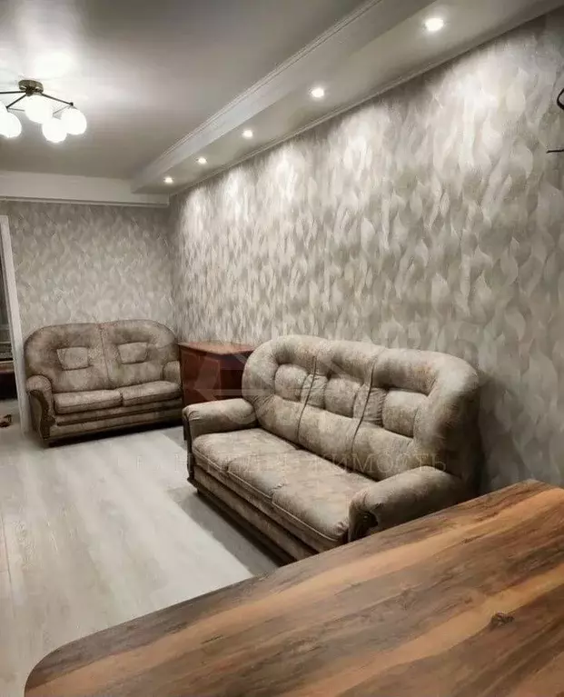 2-к. квартира, 42 м, 5/7 эт. - Фото 1