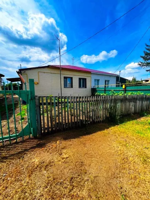 Дом в Омская область, Омский район муниципальный округ, с. Красная ... - Фото 2