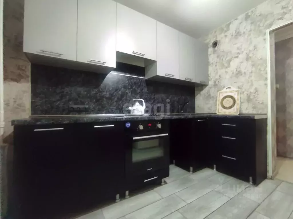 3-к кв. Ставропольский край, Ессентуки ул. Ермолова (70.5 м) - Фото 0