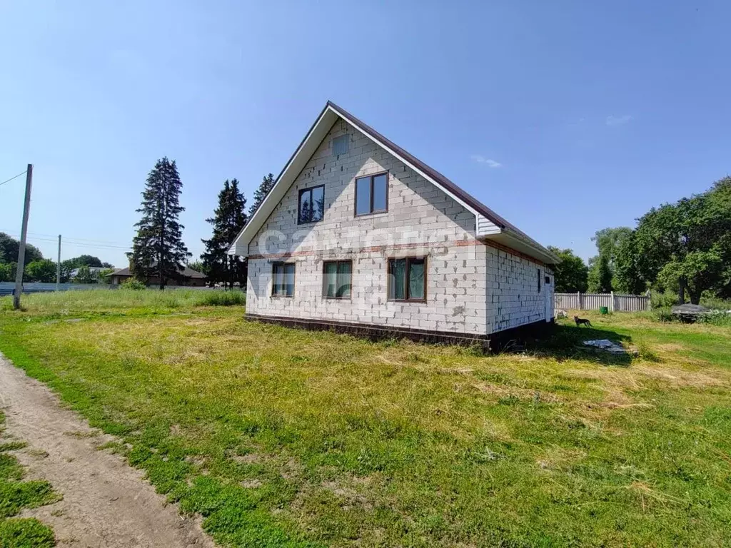 Коттедж в Белгородская область, Старооскольский городской округ, с. ... - Фото 1