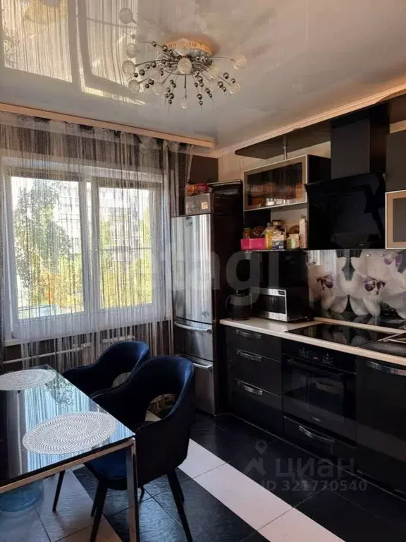 3-к кв. Белгородская область, Старый Оскол Жукова мкр, 24А (64.0 м) - Фото 1