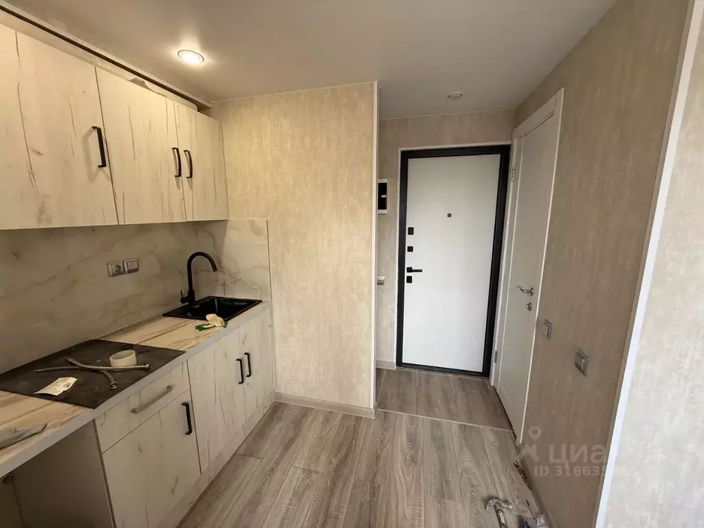 Студия Нижегородская область, Нижний Новгород ул. Бекетова, 18 (13.0 ... - Фото 1