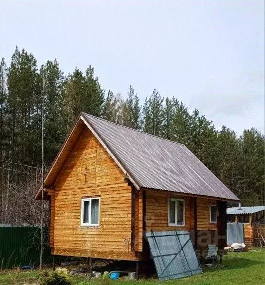 Дом в Свердловская область, Березовский городской округ, пос. ... - Фото 1