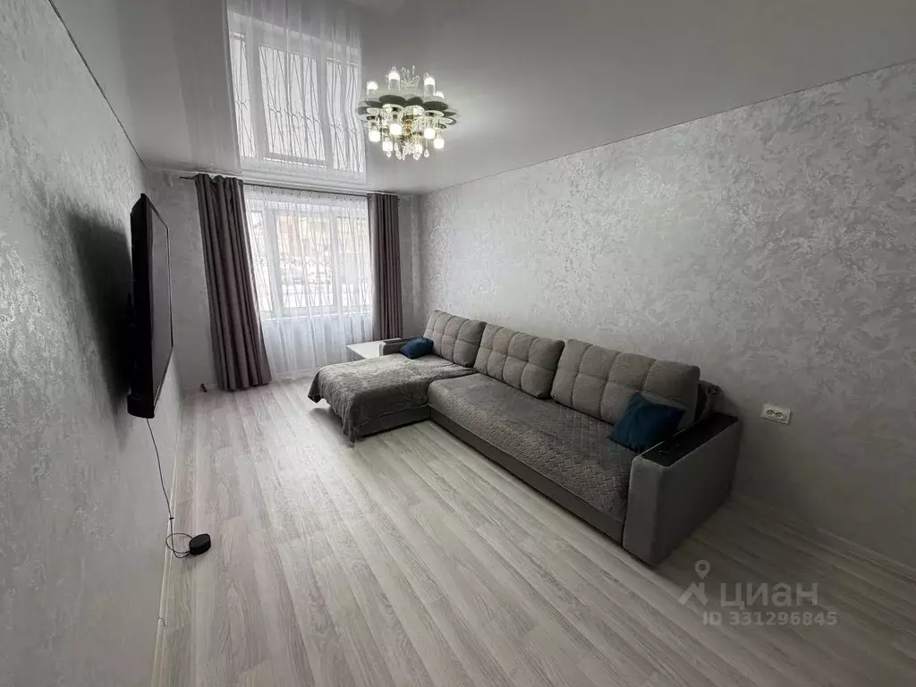 3-к кв. Челябинская область, Магнитогорск ул. Коробова, 18 (65.0 м) - Фото 1