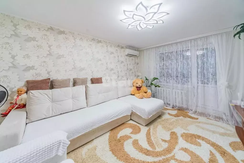 3-к кв. Саратовская область, с. Сторожевка пер. Садовый, 1 (65.4 м) - Фото 0