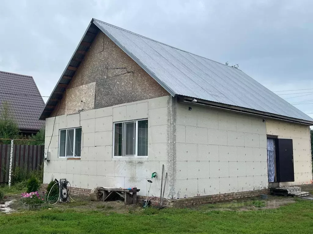 Дом в Омская область, Омский район, с. Красноярка ул. Ленина (83 м) - Фото 1