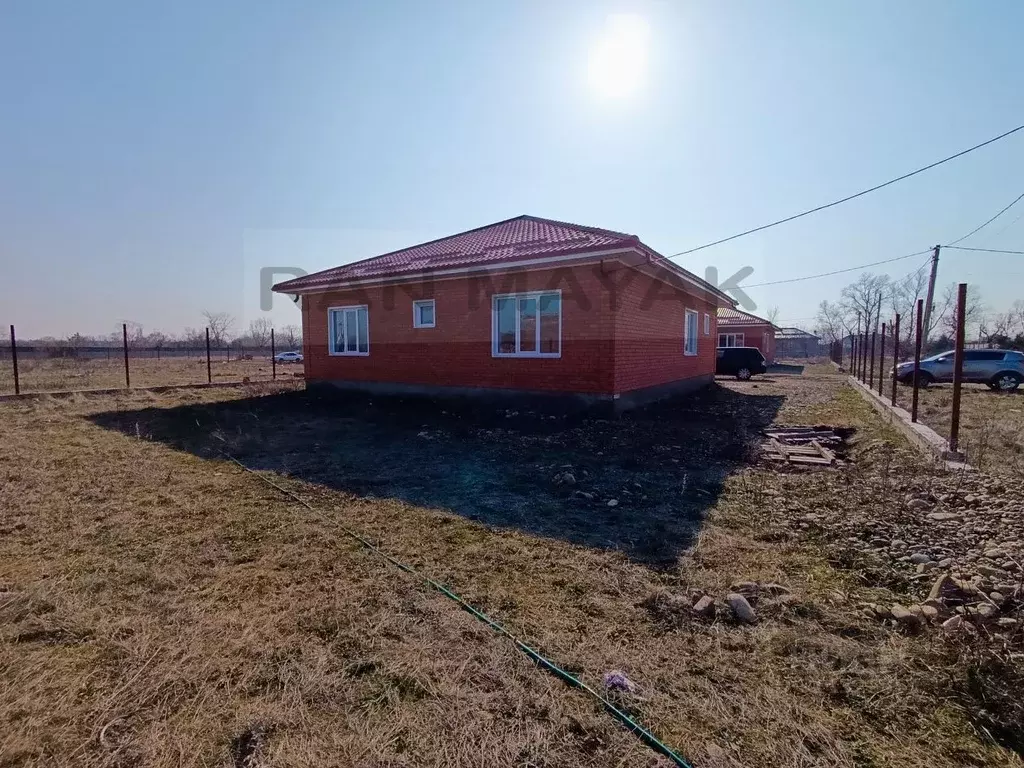 Дом в Адыгея, Майкоп ул. Сергея Сивикьяна, 10 (150 м) - Фото 0