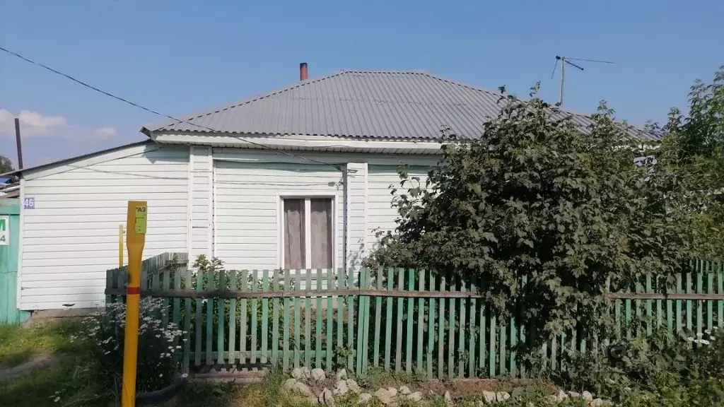 Дом в Новосибирская область, Колывань рп ул. Сергиенко (35 м) - Фото 1