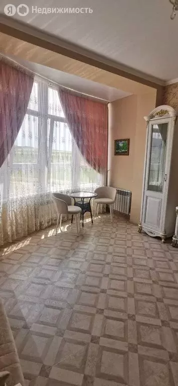 2-комнатная квартира: Геленджик, Крымская улица, 19к10 (76 м) - Фото 1