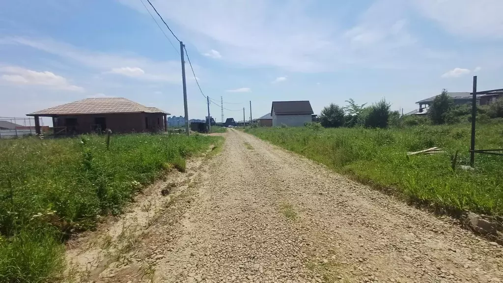 Участок в Адыгея, Тахтамукайский район, Старобжегокай аул ул. 8 Марта ... - Фото 1