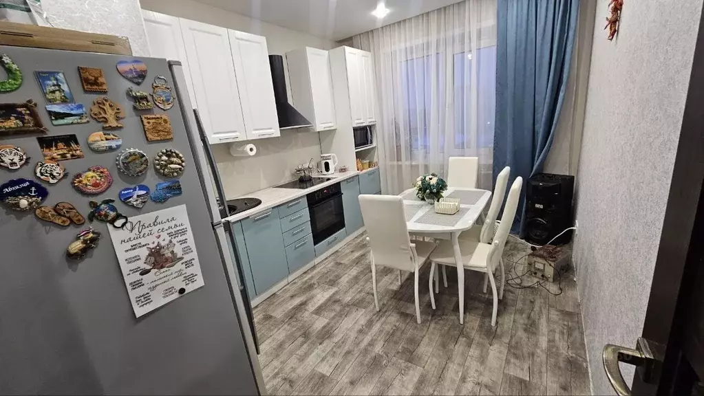 3-к кв. Новосибирская область, Бердск ул. Красная Сибирь, 118 (64.0 м) - Фото 1