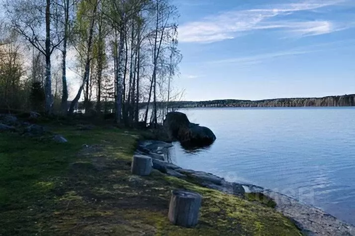 Дом в Карелия, Сортавальский район, Хаапалампинское с/пос, пос. ... - Фото 0