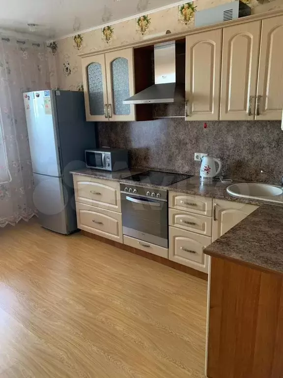 1-к. квартира, 42 м, 9/10 эт. - Фото 0