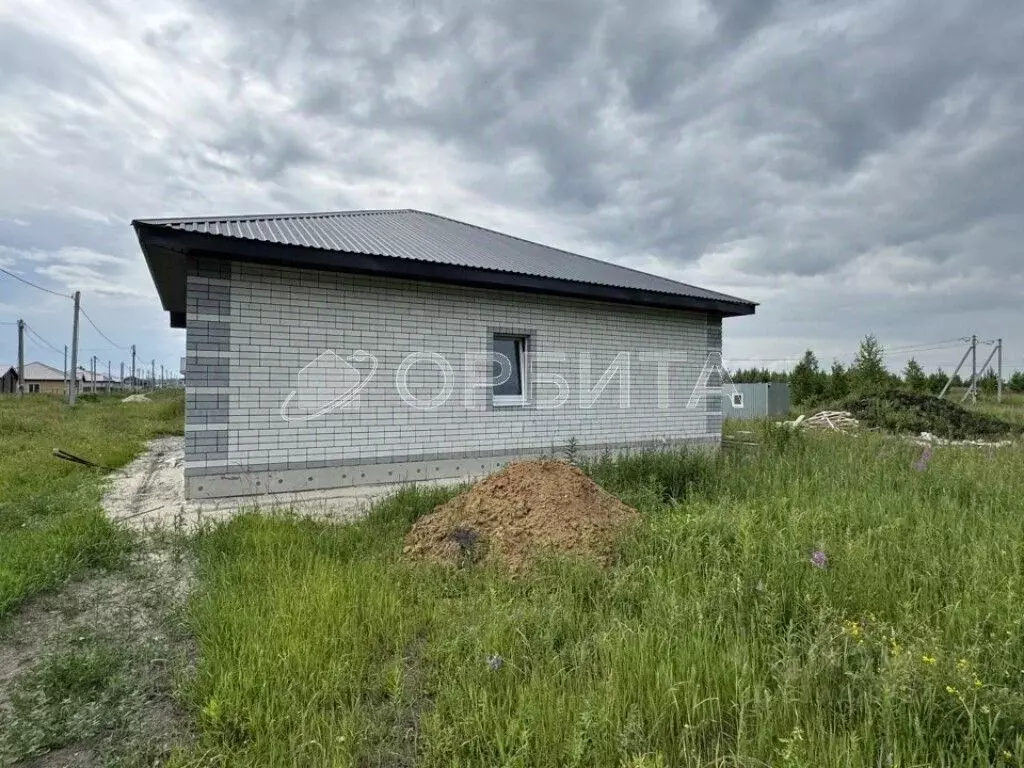 Дом в Тюменская область, Тюменский район, д. Елань 14 (100 м) - Фото 1