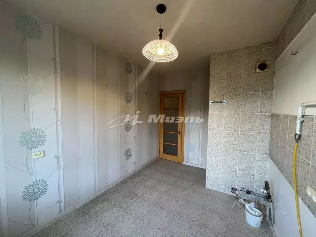 2-к кв. Крым, Симферополь ул. Маршала Жукова, 17 (52.3 м) - Фото 2