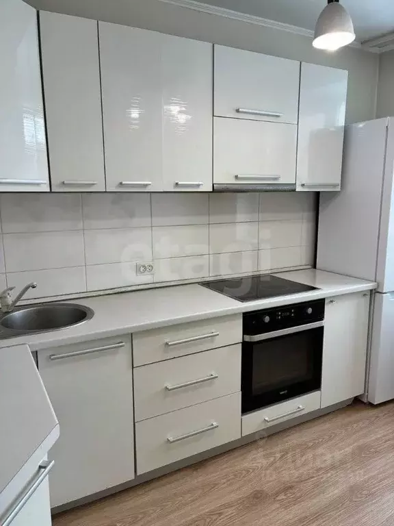 3-к кв. Тюменская область, Тюмень Широтная ул., 35 (65.8 м) - Фото 1