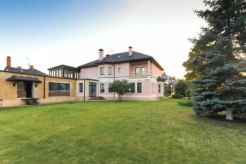 Коттедж в Москва Ваутутинки клп,  (500 м) - Фото 2