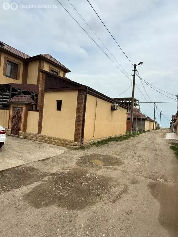 Дом в Махачкала, микрорайон Караман-7, 7 (200 м) - Фото 2