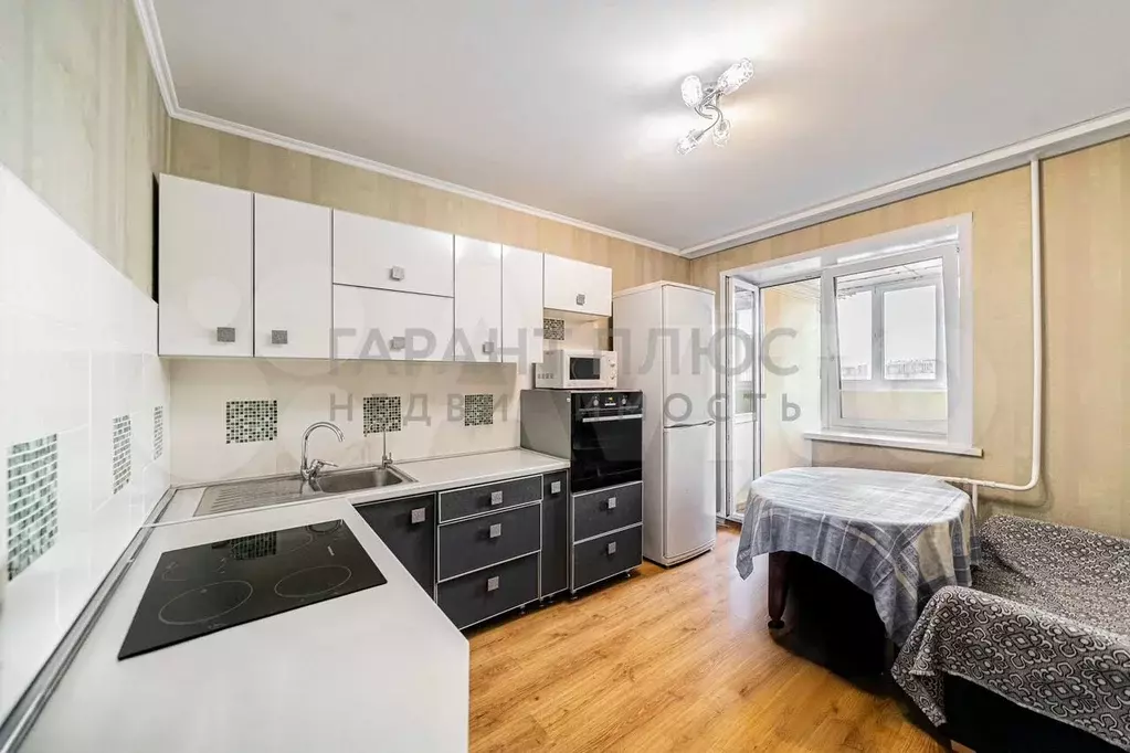 2-к. квартира, 72,7 м, 10/16 эт. - Фото 1