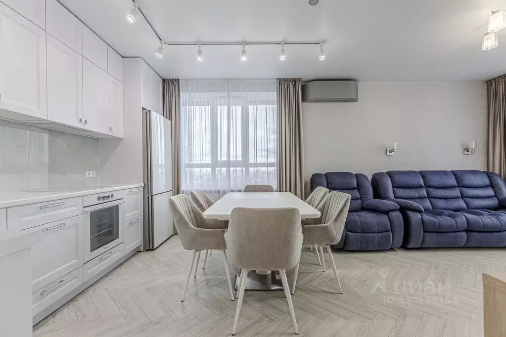 3-к кв. Татарстан, Казань ул. Аметьевская магистраль, 18к5 (99.3 м) - Фото 1