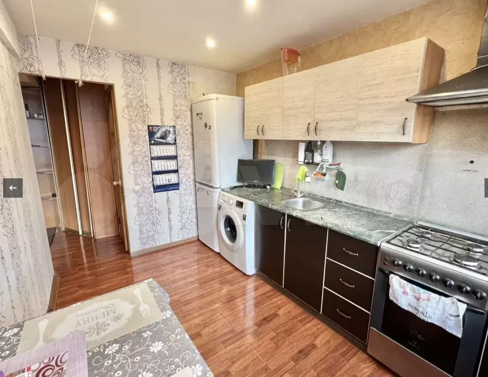 2-к. квартира, 45 м, 9/9 эт. - Фото 1