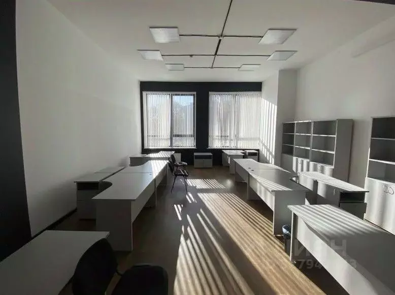 Офис в Санкт-Петербург Двинская ул., 3 (410 м) - Фото 1