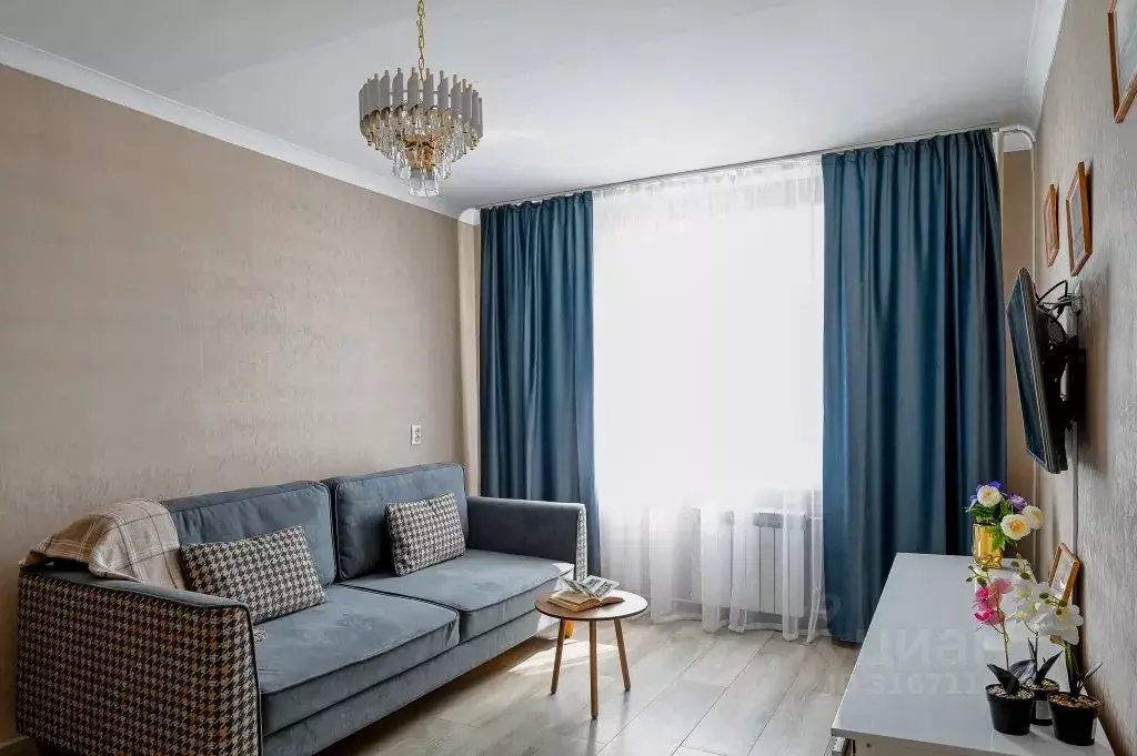 3-к кв. Татарстан, Казань ул. Татарстан, 9 (70.0 м) - Фото 1